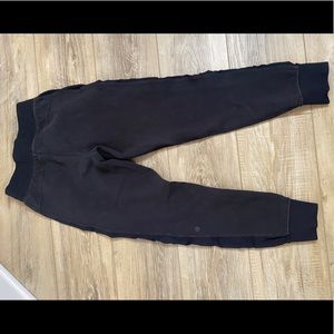 Lululemon Jogger with zipped pockets